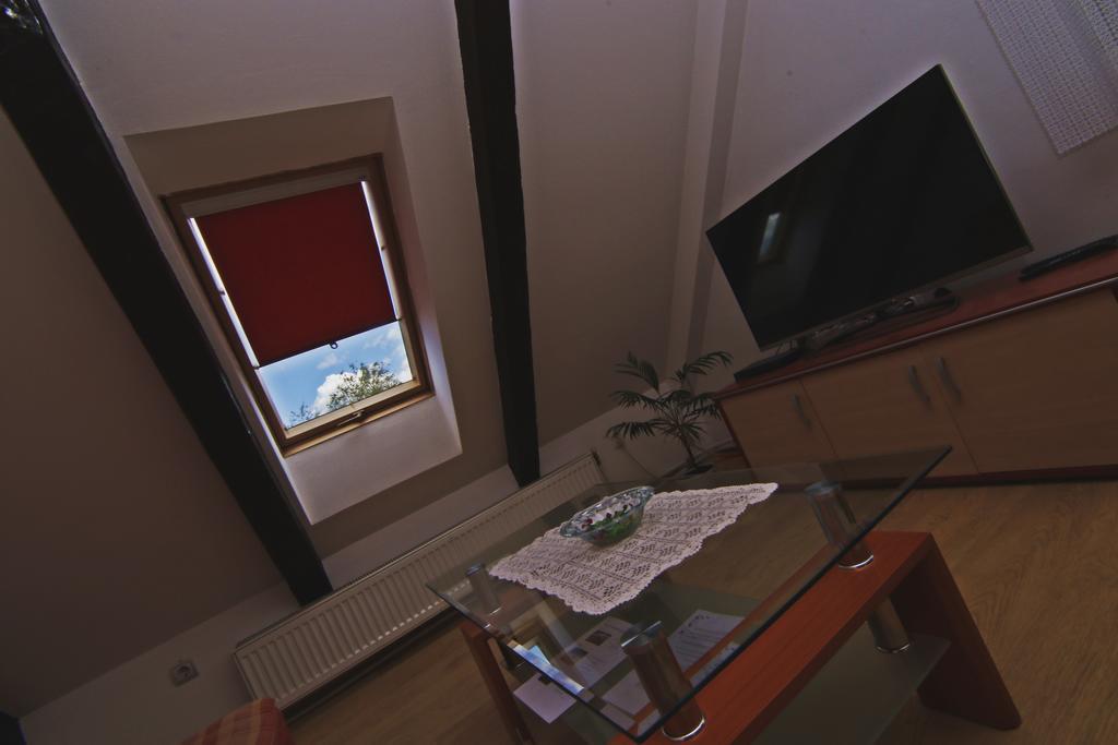 Apartment House Lalita Fužine Esterno foto